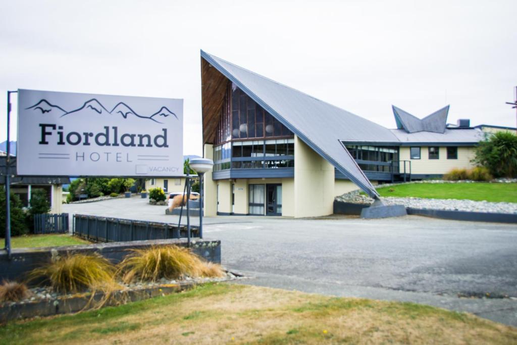 Fiordland Hotel - Resim 18