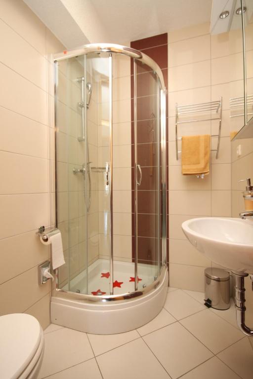 Fotografia z galérie ubytovania Family friendly apartments with a swimming pool Okrug Gornji, Ciovo - 8626 v Trogiri