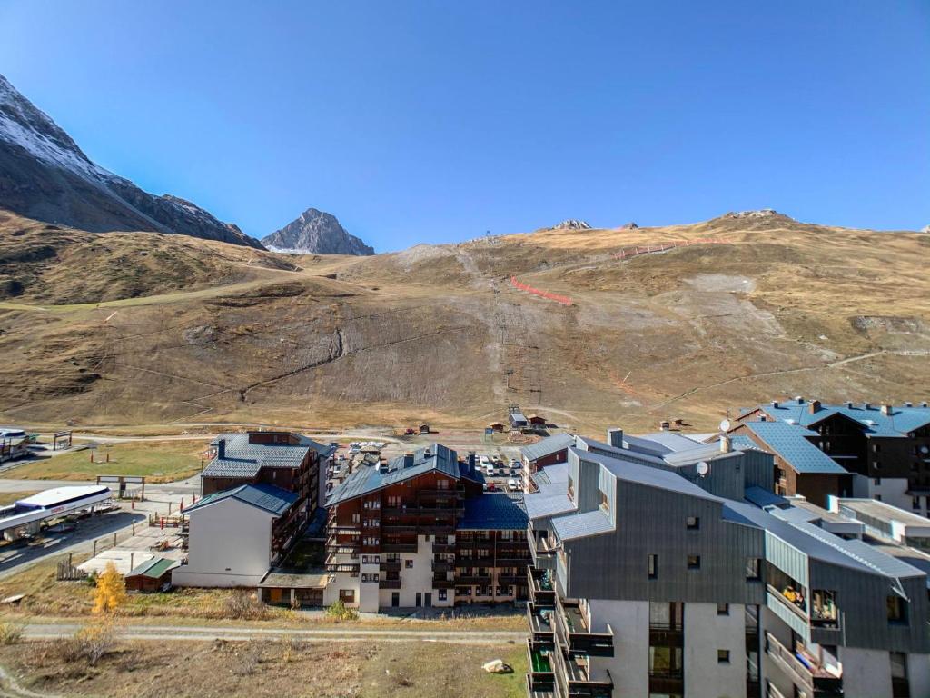 Fotografia z galérie ubytovania Appartement lumineux au pied des pistes avec balcon - FR-1-502-437 v destinácii Tignes