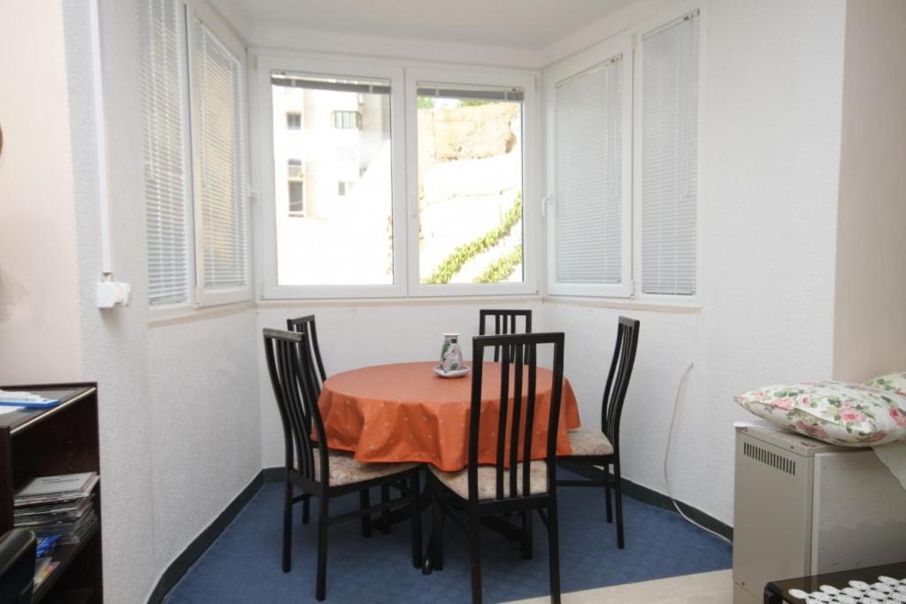 Fotografia z galérie ubytovania Apartments with a parking space Dubrovnik - 8587 v Dubrovníku