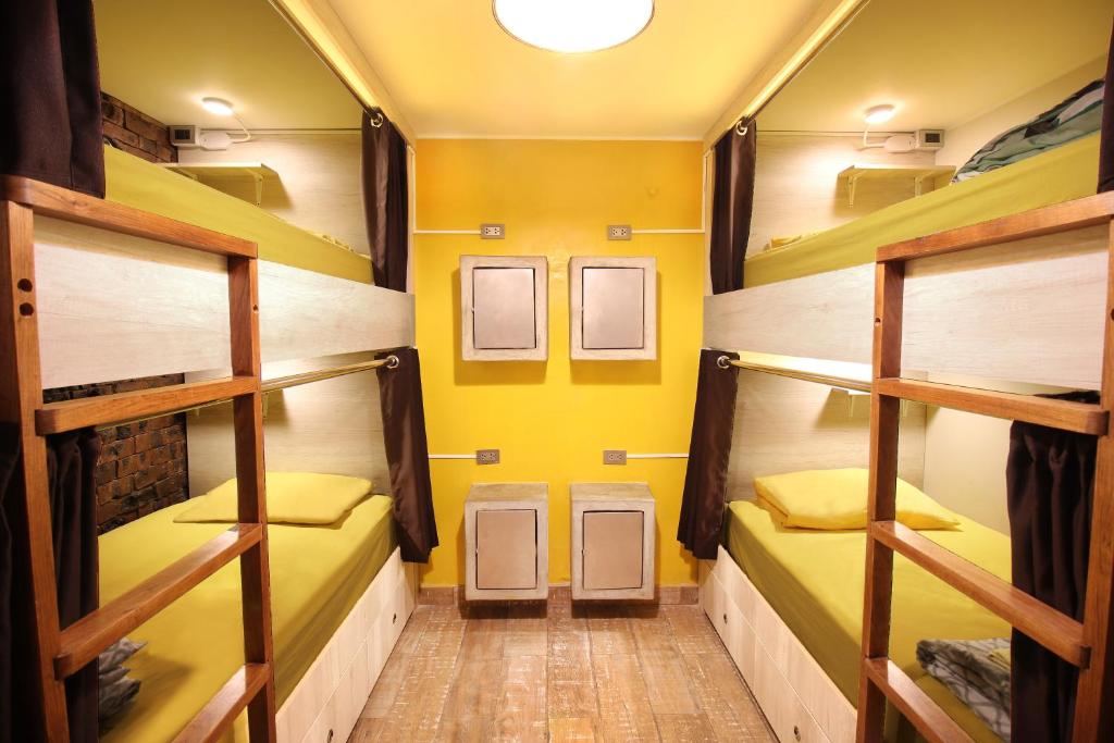 Banana's Adventure Hostel photo