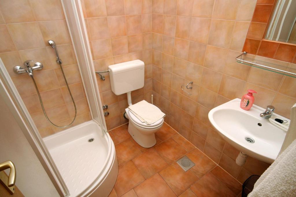 Zdjęcie z galerii obiektu Apartment Jelsa 8765b w mieście Jelsa
