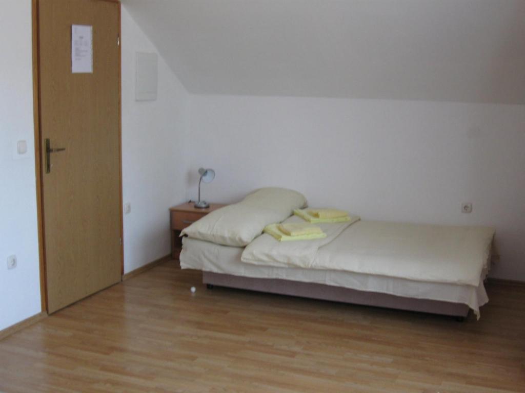 Fotografie z fotogalerie ubytování Apartments with a parking space Smoljanac, Plitvice - 11334 v destinaci Smoljanac