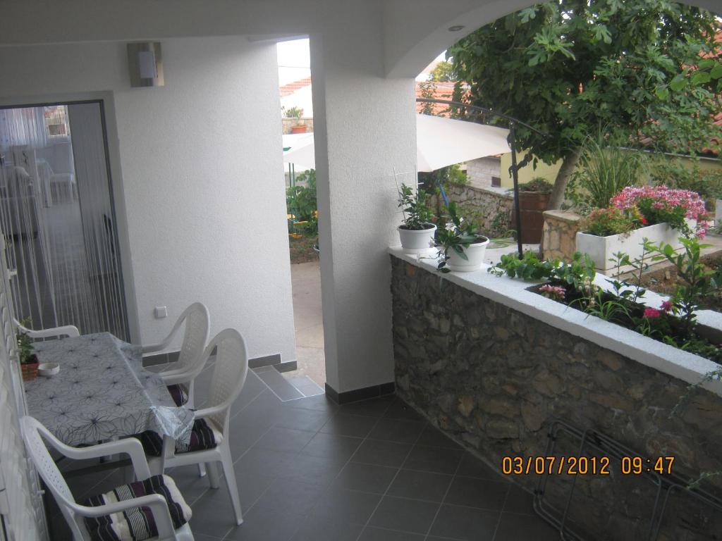 Fotografia z galérie ubytovania Apartments with a parking space Tisno, Murter - 11313 v Tisne