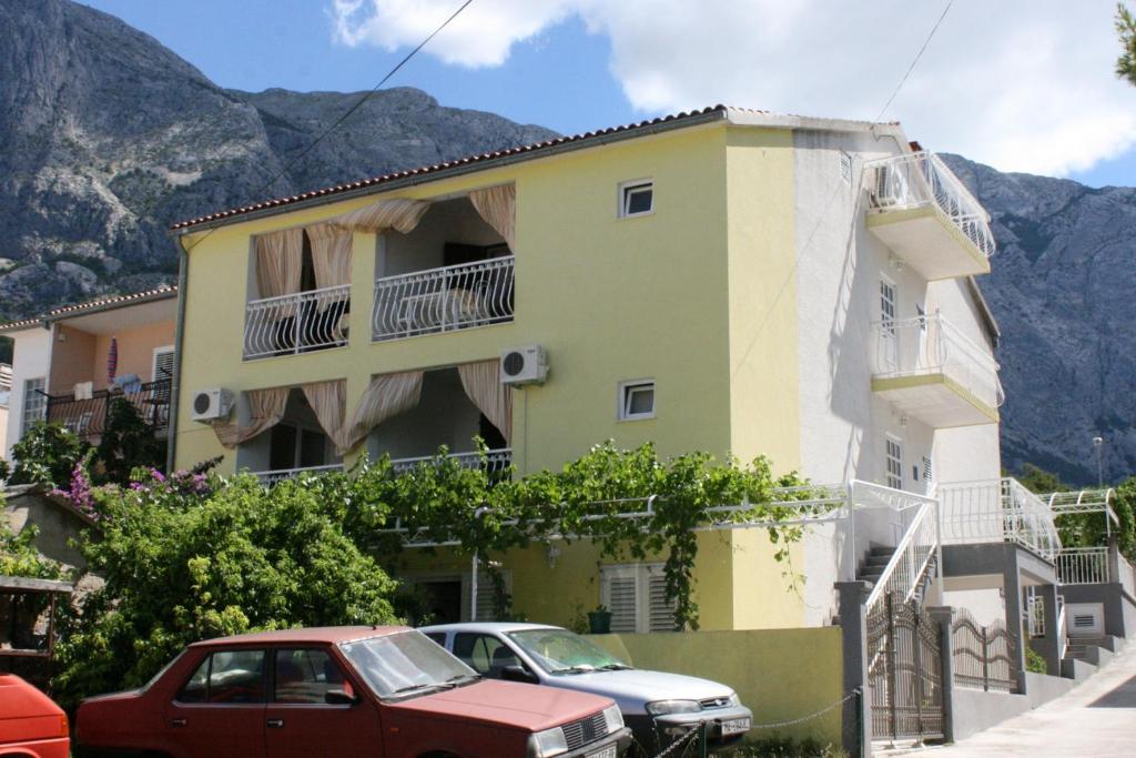 Apartments with parking space Baska Voda, Makarska - 10406