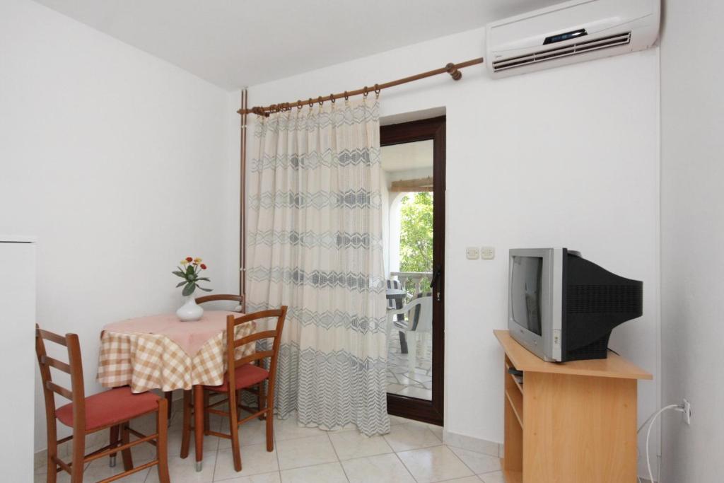 Fotografia z galérie ubytovania Apartment Punat 10421c v destinácii Punat