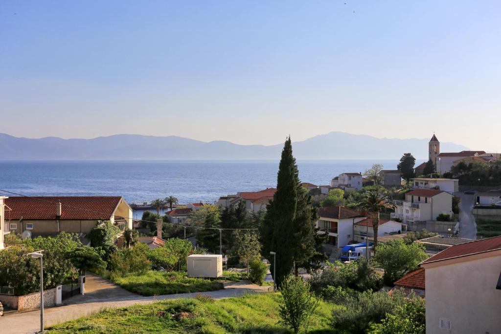 Fotografia z galérie ubytovania Apartments with a parking space Gradac, Makarska - 6825 v destinácii Gradac
