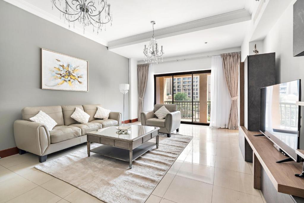 FREE BEACH ACCESS at Fairmont The Palm – 1BR in Golden Mile