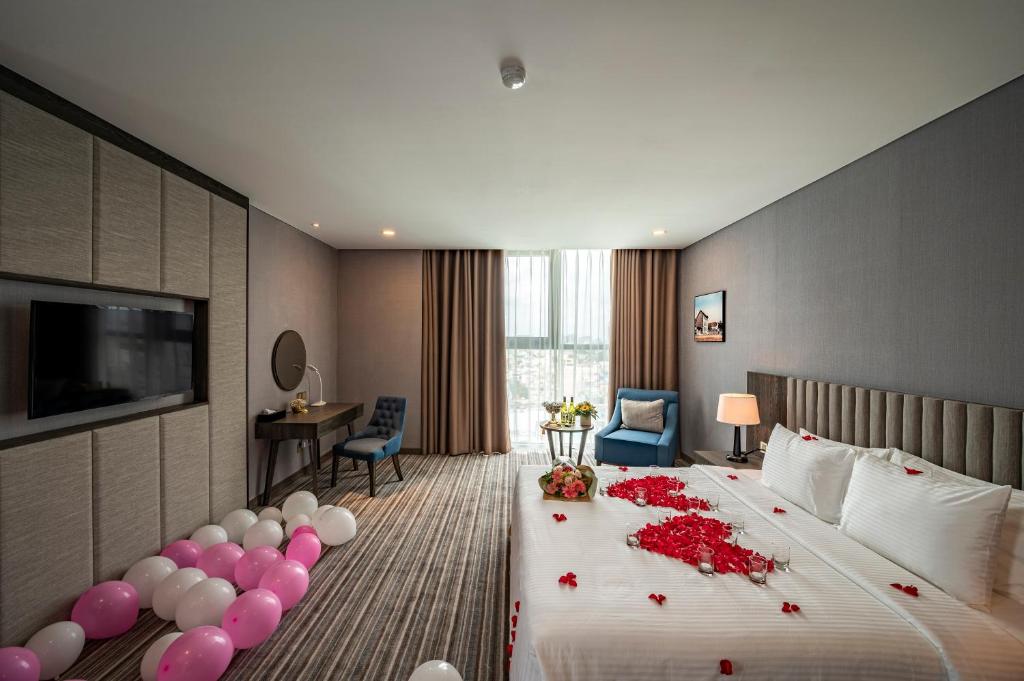 Phòng Deluxe Có Giường Cỡ King Nhìn Ra Thành Phố