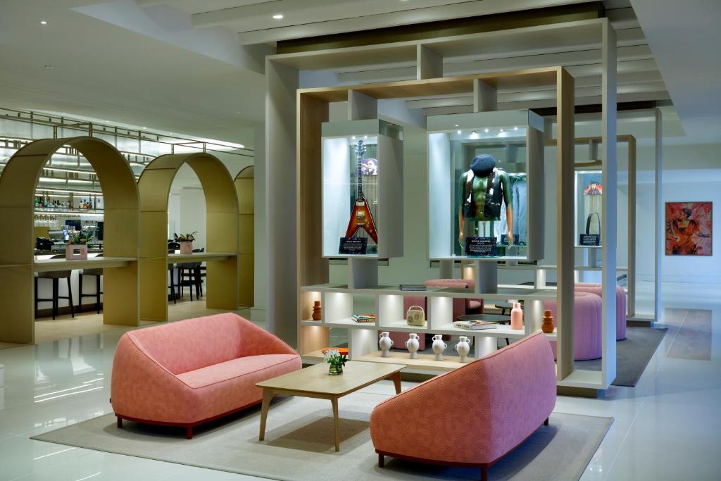 Posezení v ubytování Hard Rock Hotel Marbella - Puerto Banús