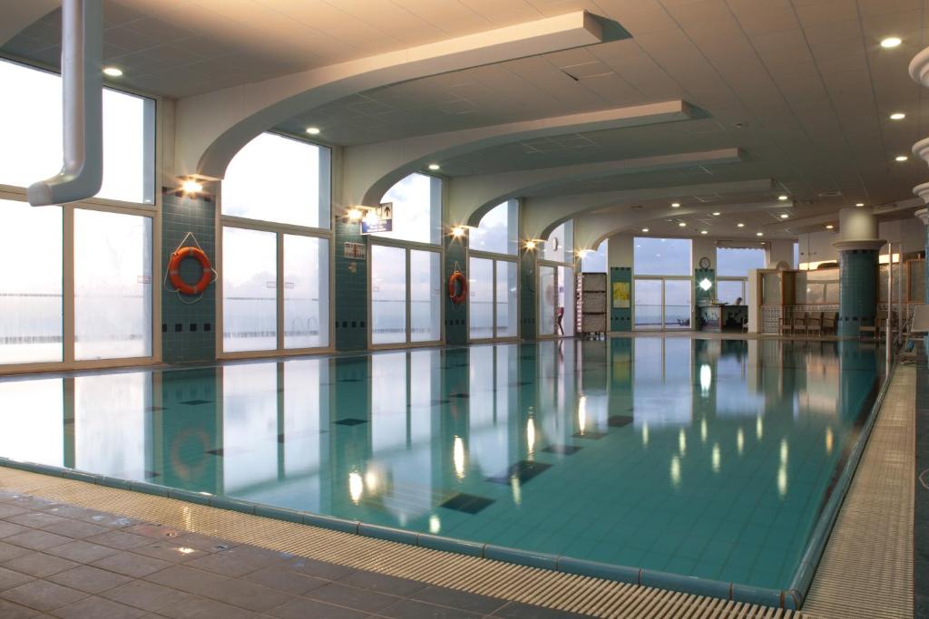 Bazén v ubytování Dan Tel Aviv Hotel nebo v jeho okolí