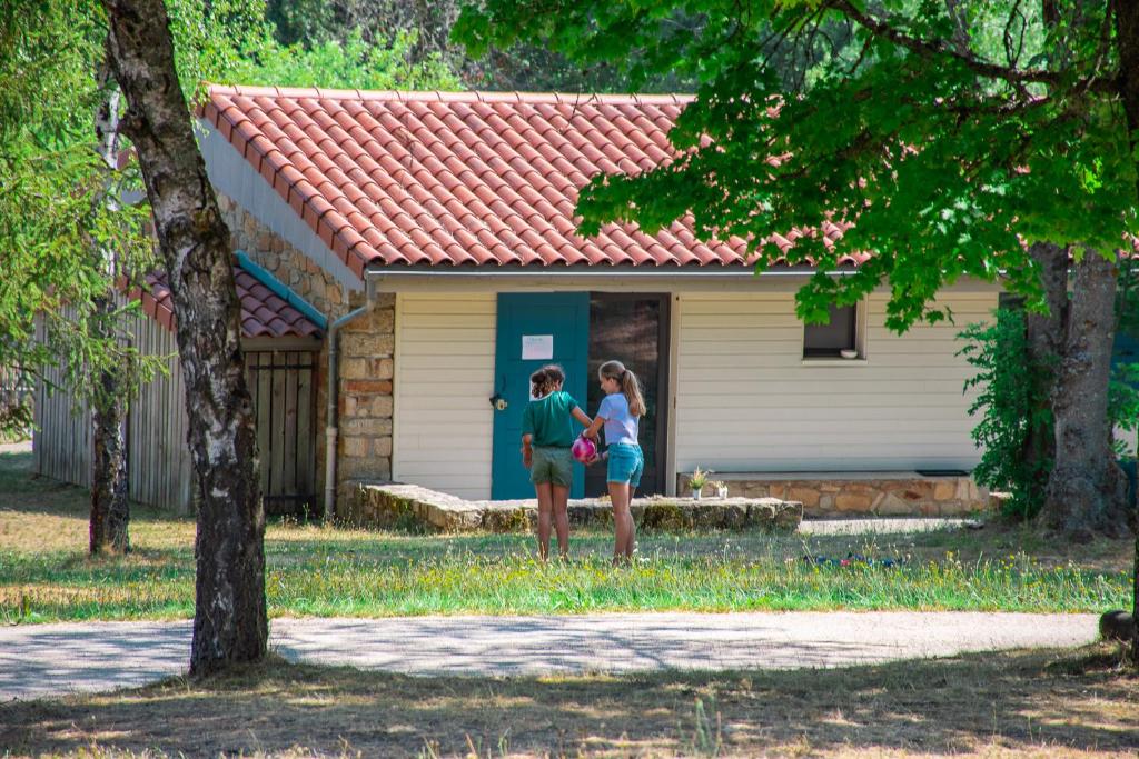 Village de Vacances de la Forêt de Ganigal - Huis Met Twee Slaapkamers