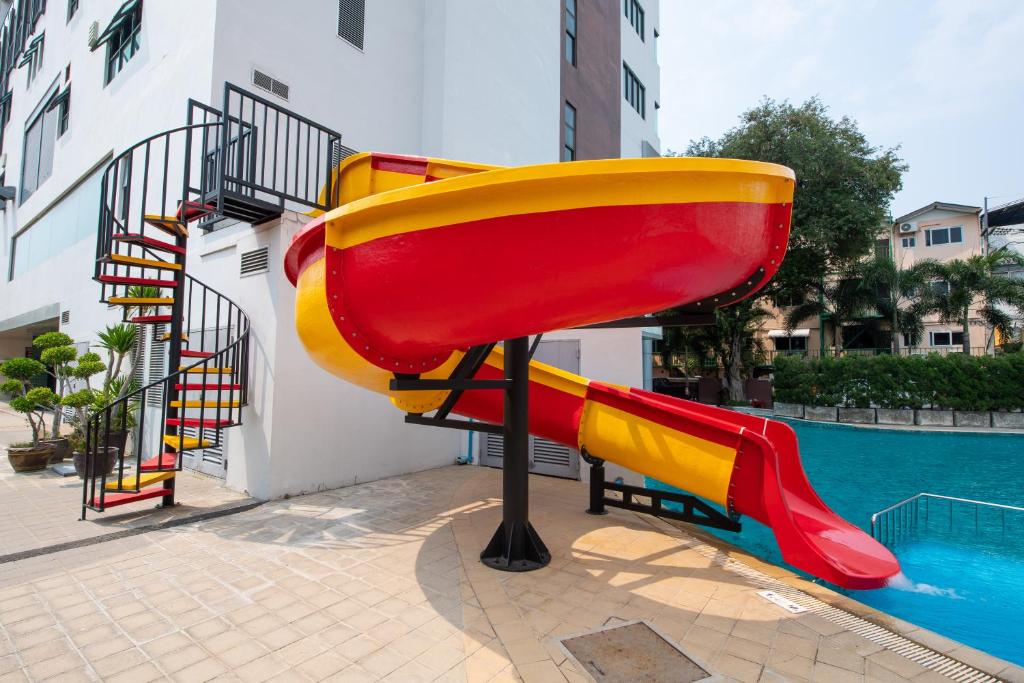 Pattaya Discovery Beach Hotel - SHA Extra Plus - Resim 24