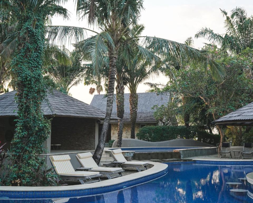 Bazén v ubytování Coconut Lodge Resort nebo v jeho okolí
