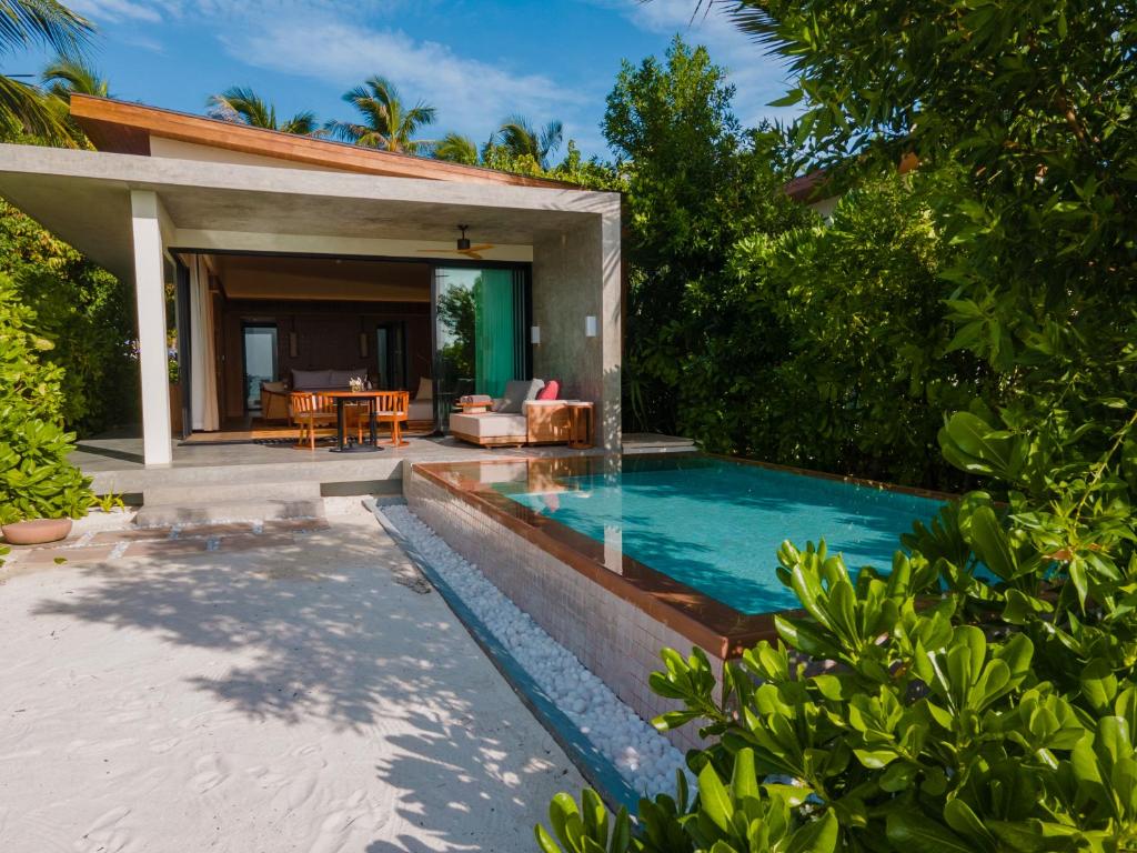 Bazén v ubytování Kuda Villingili Maldives, Free Return Transfers 03 nights & above nebo v jeho okolí