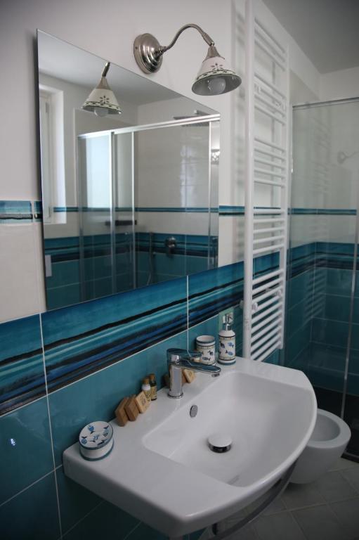 Bagno di The little tower of Minuta