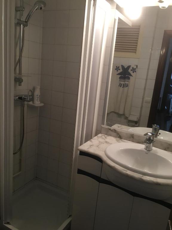 Kép Appartement spacieux, front de mer, vue splendide szállásáról Salouban a galériában