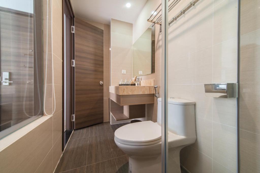 Senior Deluxe with City View