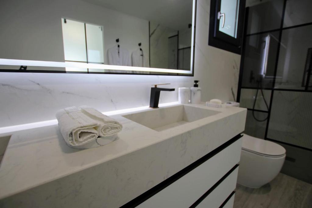 Łazienka w obiekcie TESS Villa Le Clos Fleury