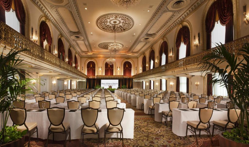 Restaurace v ubytování Omni William Penn Hotel