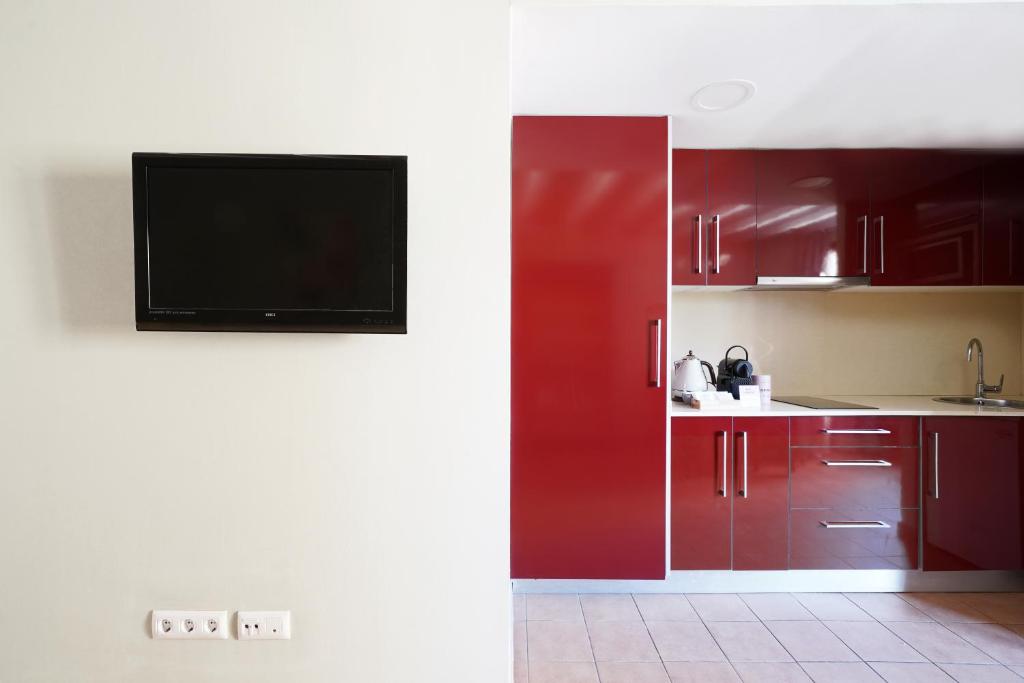 A kitchen or kitchenette at Numa Barcelona Seda