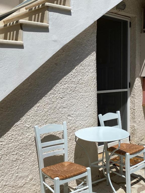 Balkon lub taras w obiekcie Central Studios in Agios Nikitas pedestrian zone