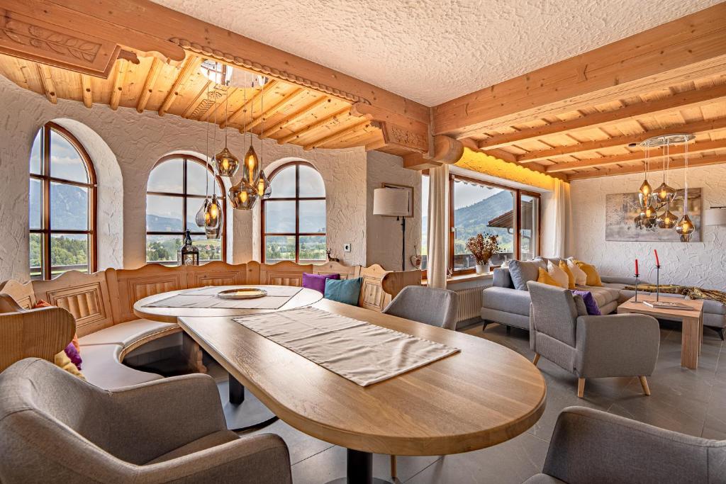 Restoranas ar kita vieta pavalgyti apgyvendinimo įstaigoje Chalet Alpenpanorama