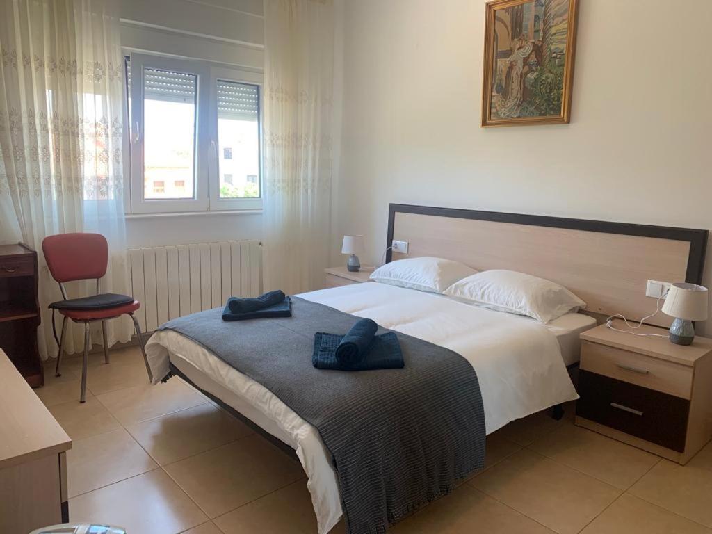 Postel nebo postele na pokoji v ubytování Casa Frutales Escaselas