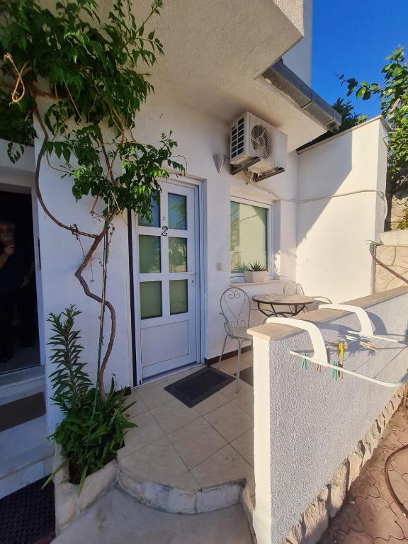 Balkón nebo terasa v ubytování Apartmani Levarda