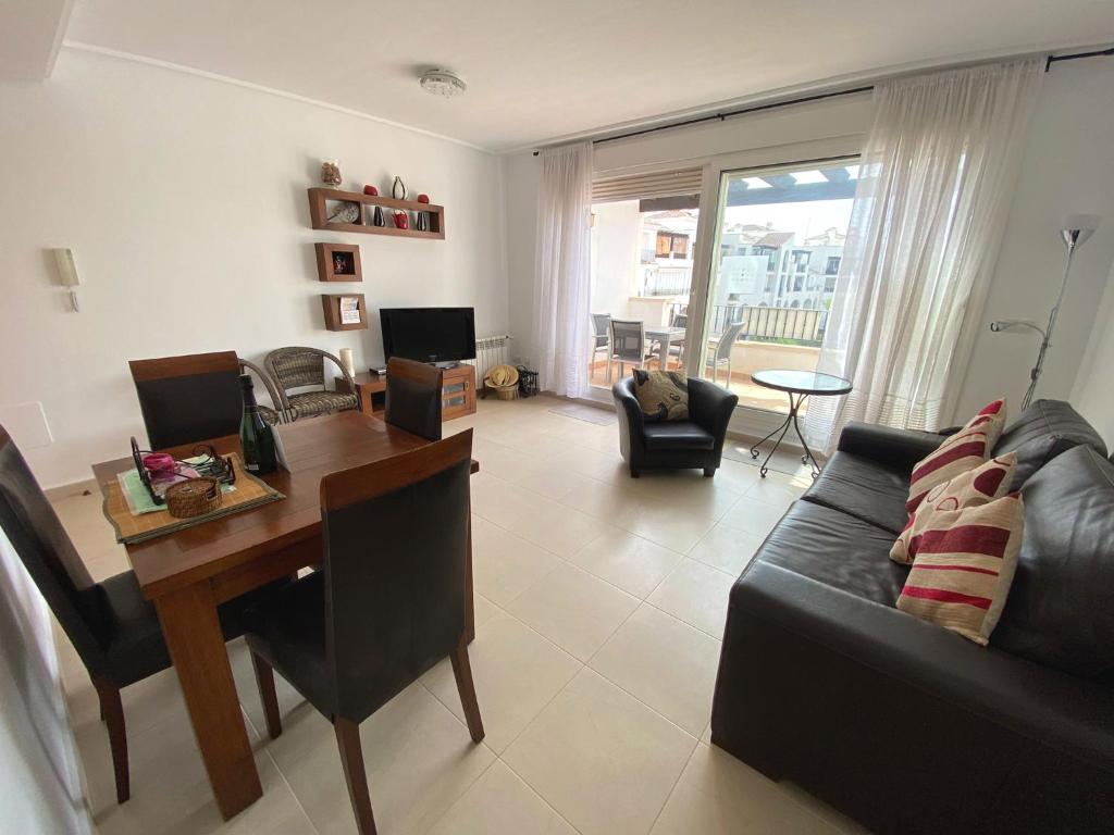 Two Bedroom Apartment Overlooking the Pool - CO1421LT