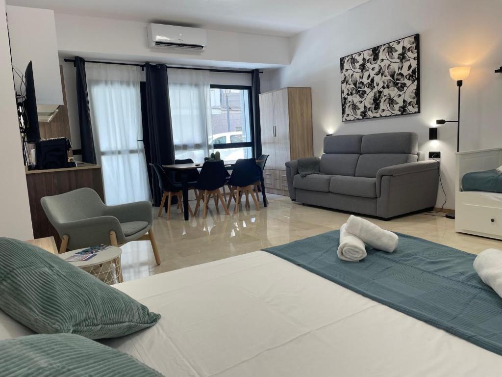 Travel Habitat La Marina Real, Valencia – Updated 2023 Prices