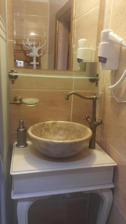 Aristonicus Boutique Hotel - Housity