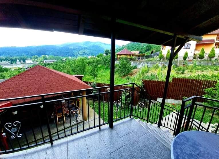 Balkón nebo terasa v ubytování Casa Ostrov