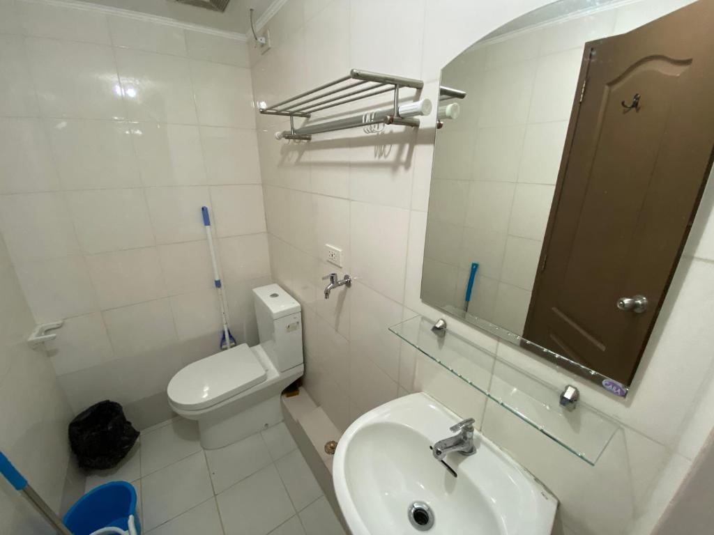 One Oasis Condotel at Cagayan de Oro City, Cagayan de Oro Updated