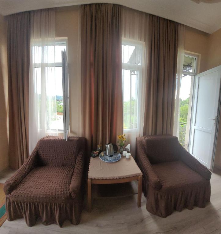 Posezení v ubytování Guest House Sveta