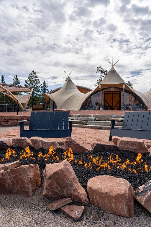 Foto sihtkohas Widtsoe asuva majutusasutuse Under Canvas Bryce Canyon galeriist
