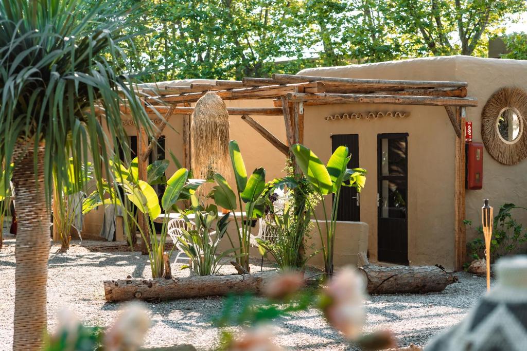 Parco Ibiza, by Camping San Antonio est 1961 - Chambre Roi Avec Vue Sur Le Jardin