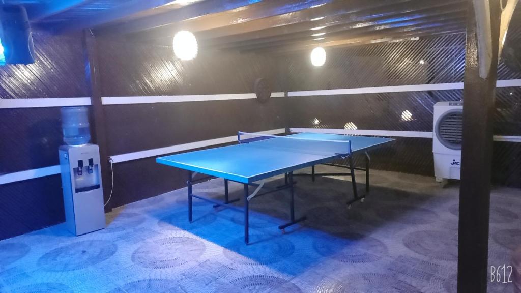 Attrezzature per ping pong presso Dolphin Continental Hotel o nelle vicinanze