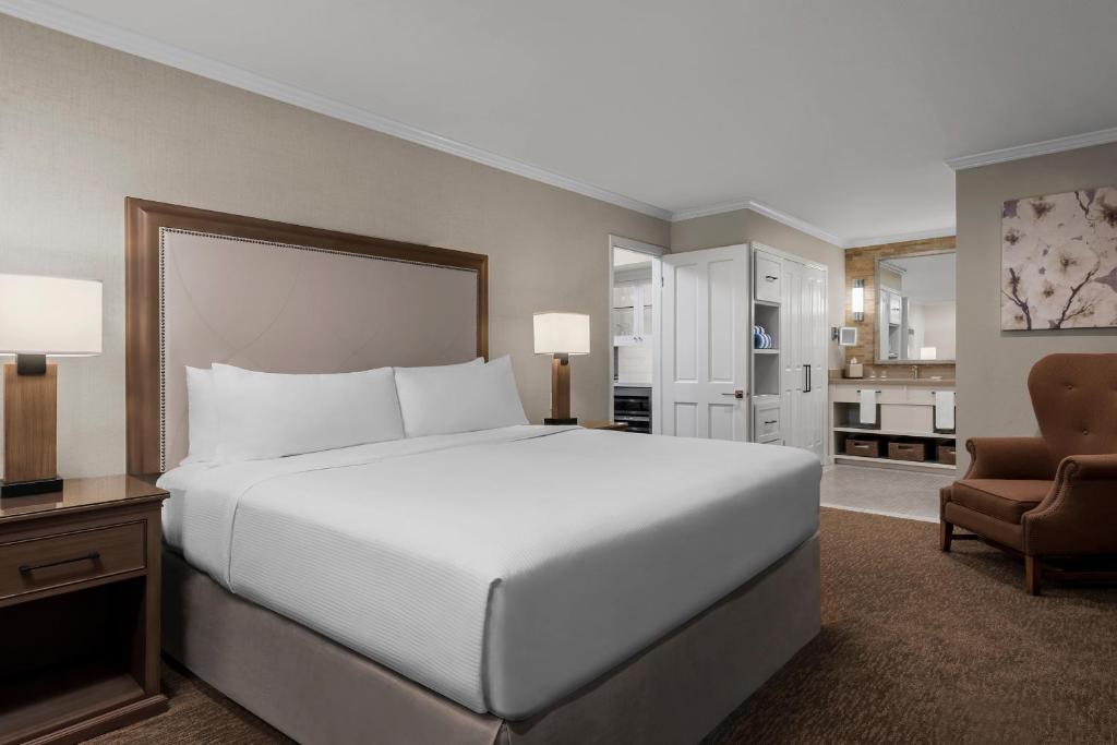Silverado Resort - Deluxe Queen Room