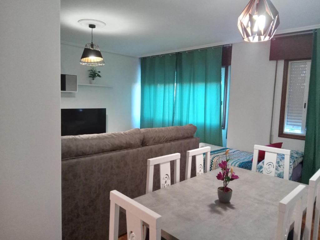 Casa Navarro - Two-Bedroom Apartment