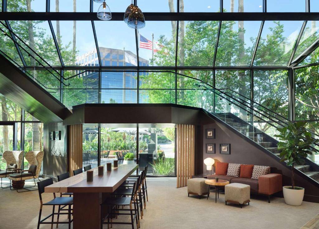 Sonesta Irvine John Wayne Airport - Housity