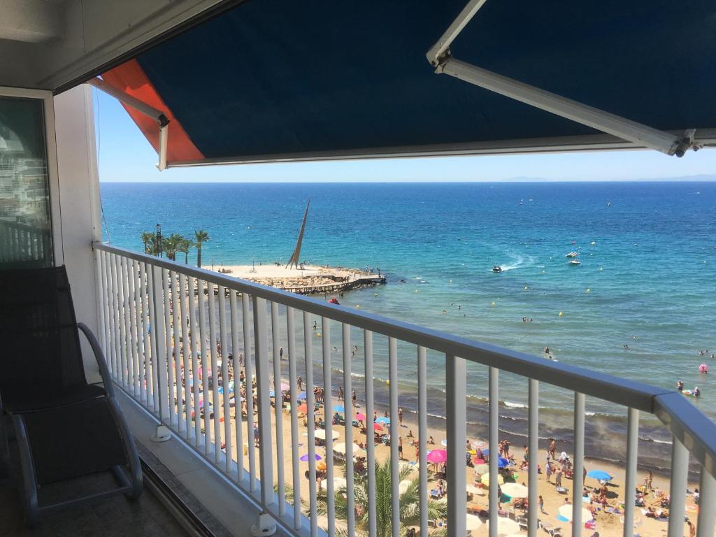 Kép Appartement spacieux, front de mer, vue splendide szállásáról Salouban a galériában