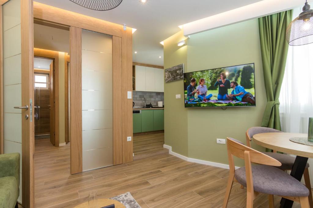 Kuchyň nebo kuchyňský kout v ubytování Mayisa Apartments