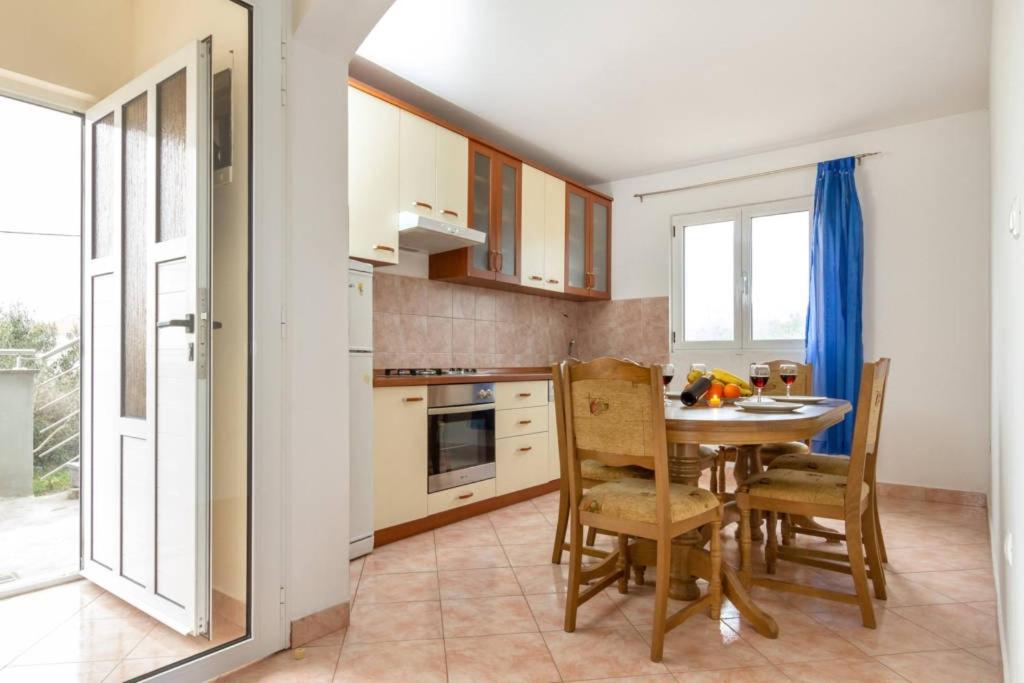 Fotografia z galérie ubytovania Apartments with a parking space Kastel Stari, Kastela - 11571 v destinácii Kaštela