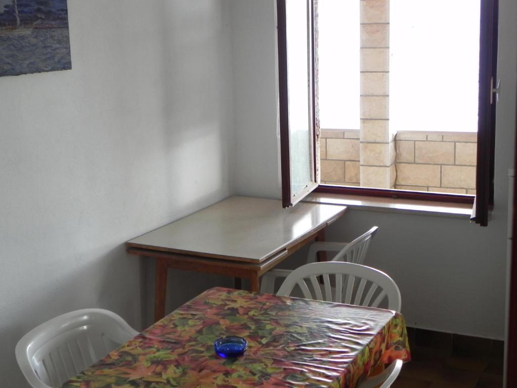 Fotografia z galérie ubytovania Apartment Sveta Nedilja 11433c v destinácii Sveta Nedelja