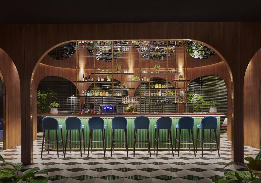 Lounge nebo bar v ubytování PARKROYAL COLLECTION Kuala Lumpur