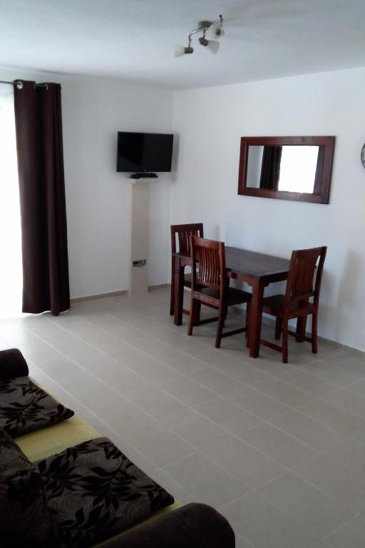 Fotografie z fotogalerie ubytování Apartments with a parking space Orebic, Peljesac - 13763 v destinaci Orebić