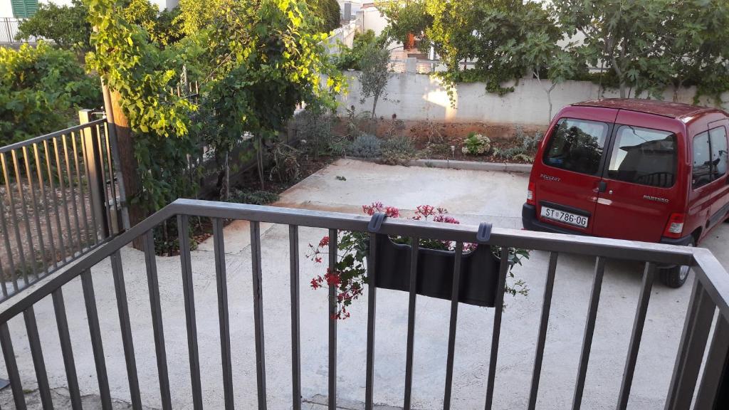Fotografie z fotogalerie ubytování Apartments by the sea Vinisce, Trogir - 13775 v destinaci Vinišće