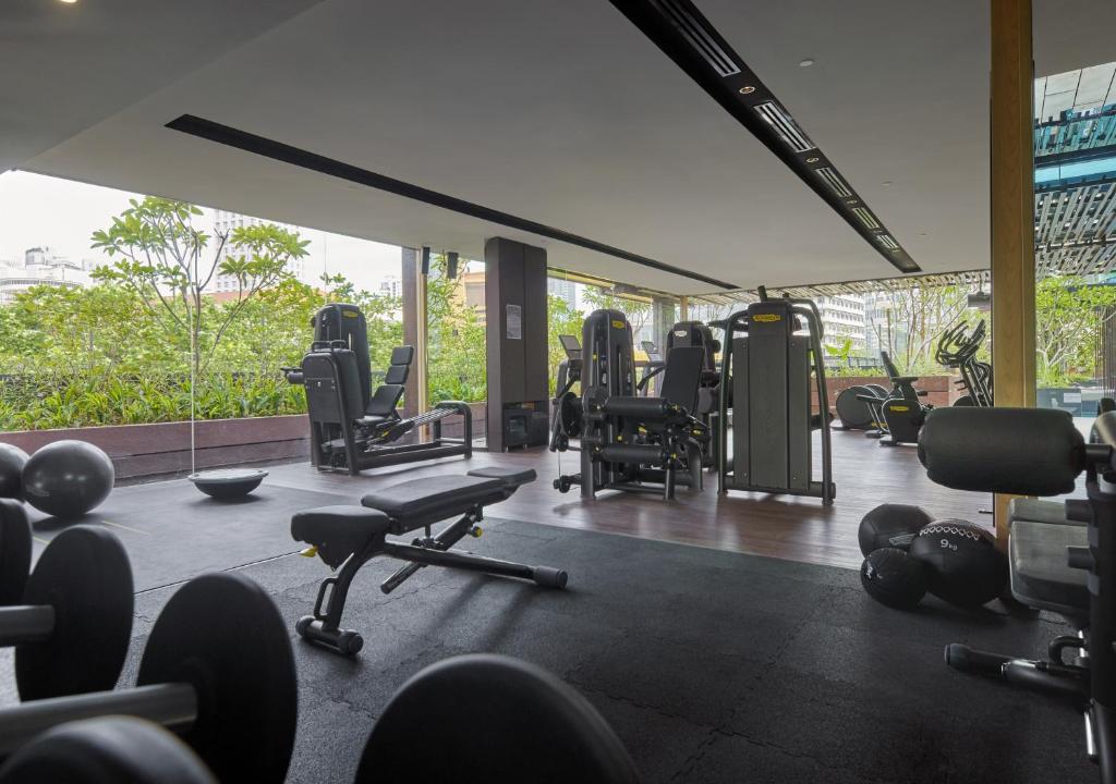Fitness centrum a/nebo fitness zařízení v ubytování PARKROYAL COLLECTION Kuala Lumpur