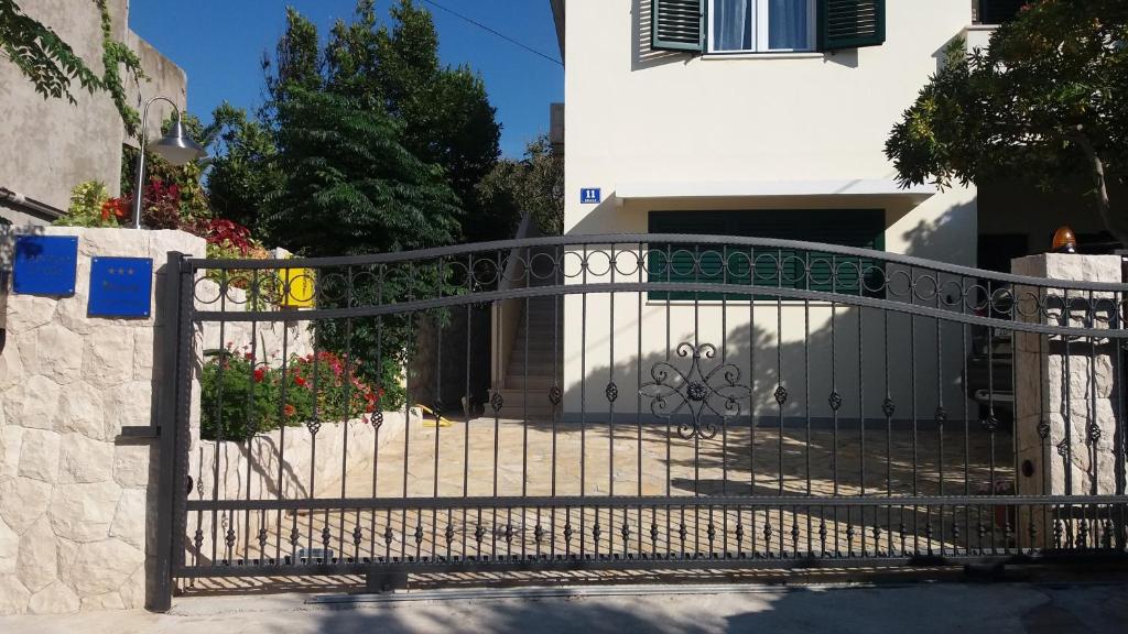 Fotografie z fotogalerie ubytování Apartments by the sea Vinjerac, Zadar - 13811 v destinaci Posedarje